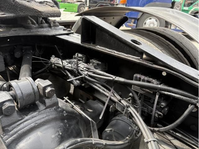 NISSAN DIESEL QUON 2017 Image 31