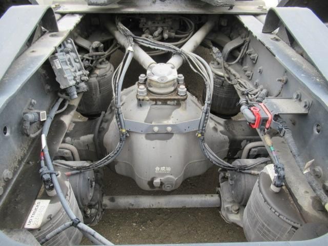 NISSAN DIESEL QUON 2018 Image 31