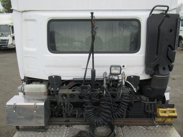 NISSAN DIESEL QUON 2018 Image 31