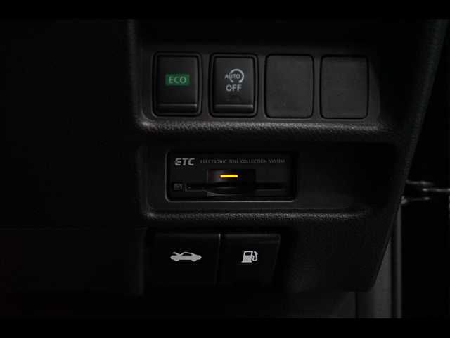 NISSAN X-TRAIL 2WD 2017 Image 31