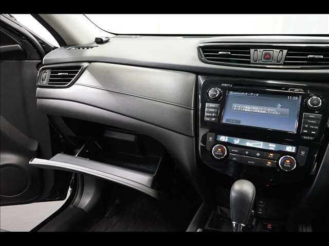 NISSAN X-TRAIL 2WD 2017 Image 31