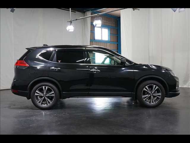 NISSAN X-TRAIL 2WD 2017 Image 31