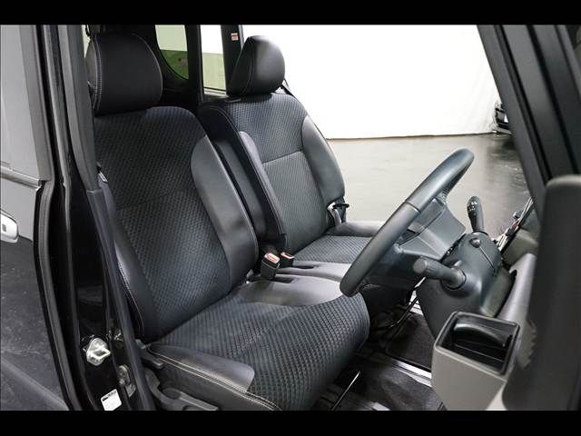 DAIHATSU TANTO CUSTOM 2020 Image 31