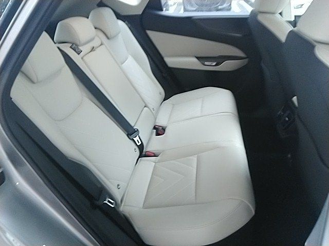 TOYOTA LEXUS NX450H+ AWD 2025 Image 31