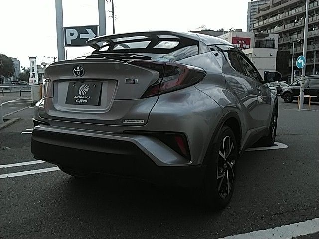 TOYOTA C-HR 2017 Image 31
