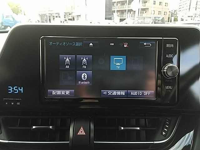 TOYOTA C-HR 2017 Image 31