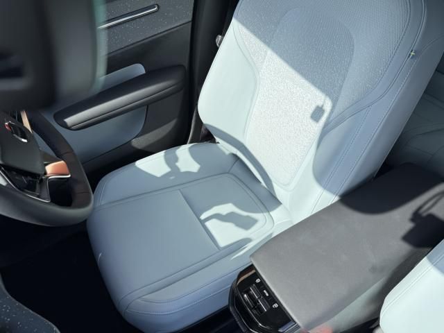 VOLVO EX30 2024 Image 31