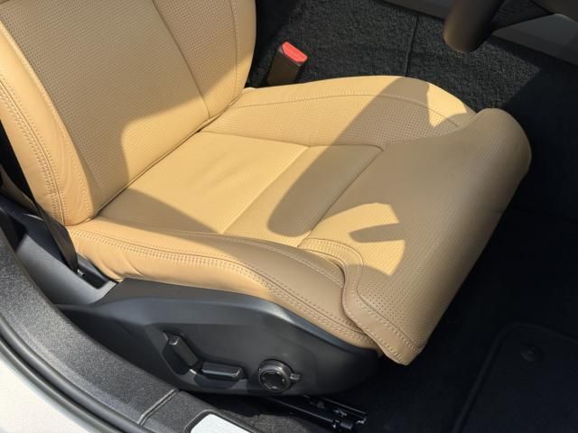 VOLVO V60 CROSS COUN 2023 Image 31