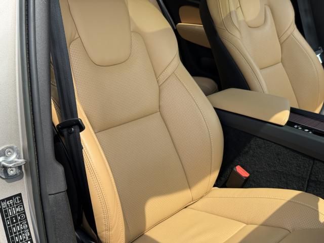 VOLVO V60 CROSS COUN 2023 Image 31