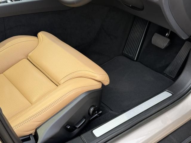 VOLVO V60 CROSS COUN 2023 Image 31