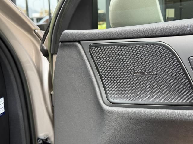 VOLVO V60 CROSS COUN 2023 Image 31