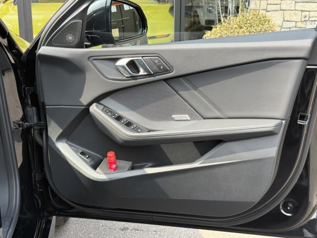 BMW 1SERIES 2025 Image 31