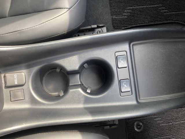 TOYOTA PRIUS 2019 Image 31