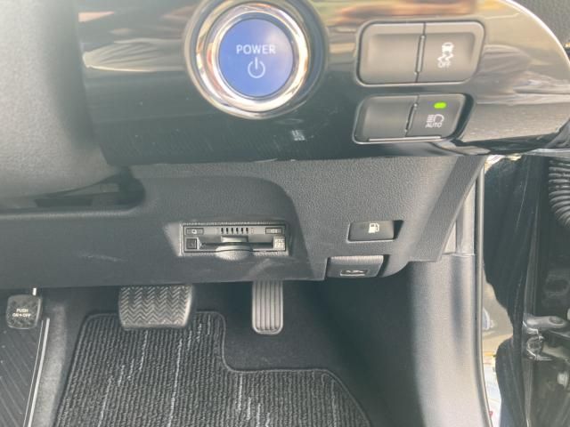 TOYOTA PRIUS 2019 Image 31