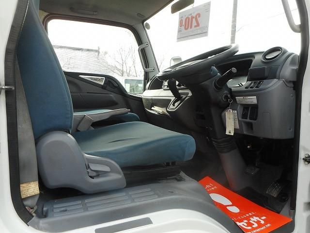 MITSUBISHI CANTER 2015 Image 31