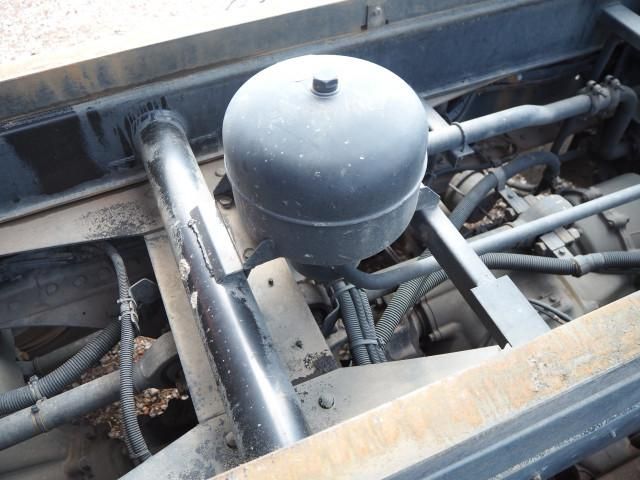 HINO PROFIA 2016 Image 31