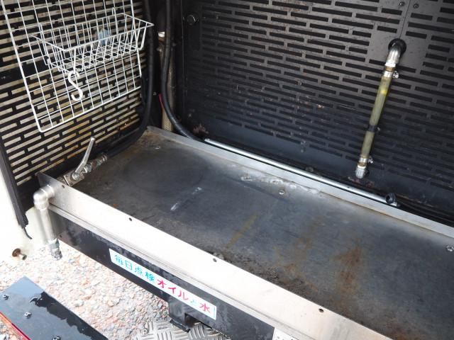 MITSUBISHI CANTER 2012 Image 31