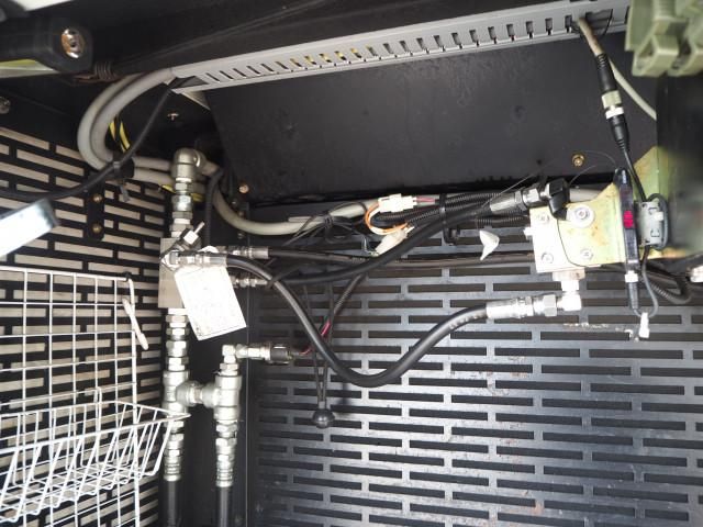 MITSUBISHI CANTER 2012 Image 31