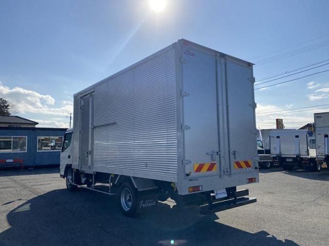 MITSUBISHI CANTER 2026 Image 31