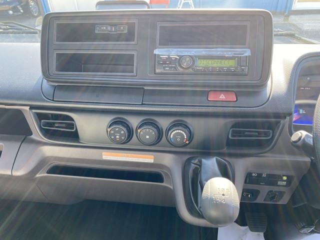 MITSUBISHI CANTER 2026 Image 31