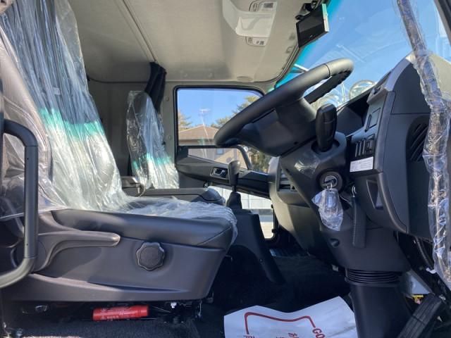 MITSUBISHI FUSOU FIGHTER 2026 Image 31