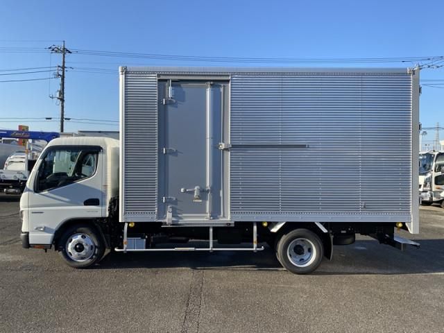 MITSUBISHI CANTER 2026 Image 31