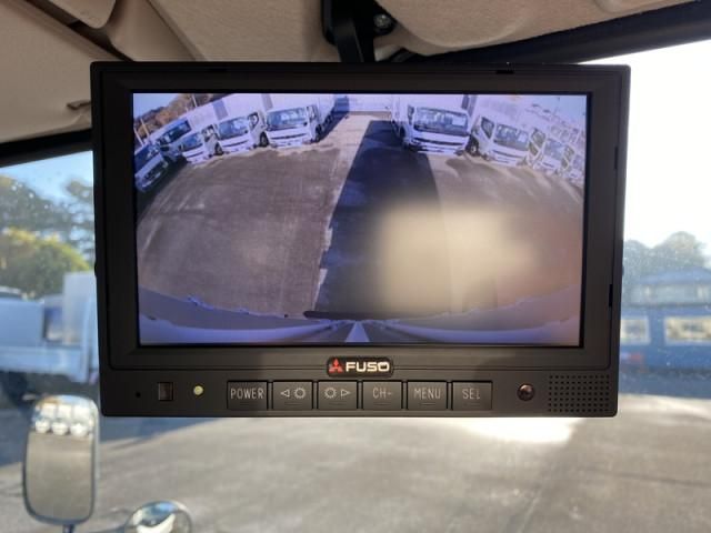 MITSUBISHI CANTER 2026 Image 31