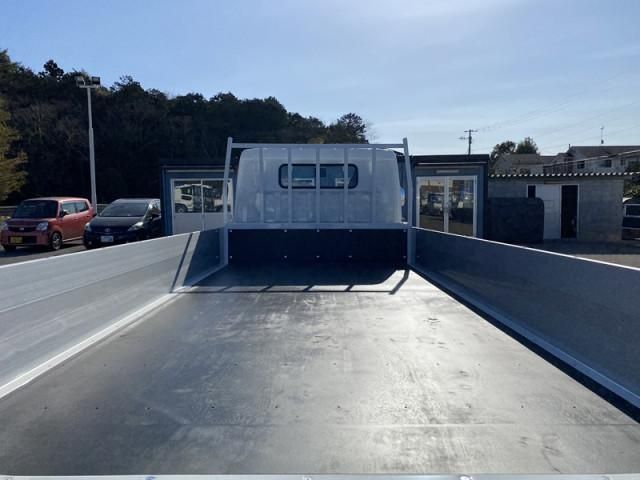 MITSUBISHI CANTER 2026 Image 31