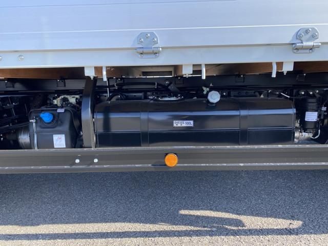 MITSUBISHI CANTER 2026 Image 31