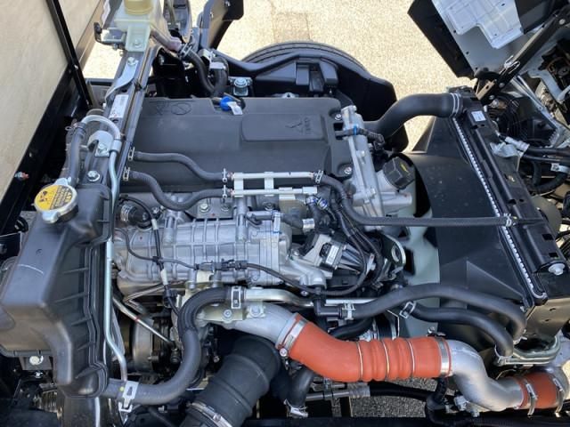 MITSUBISHI CANTER 2026 Image 31
