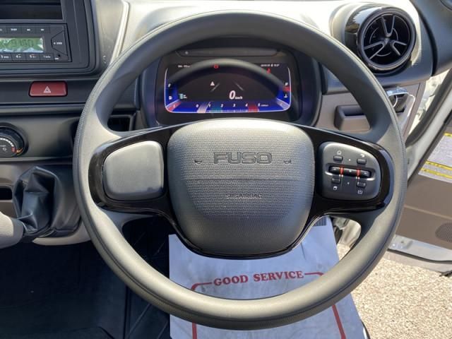 MITSUBISHI CANTER 2026 Image 31