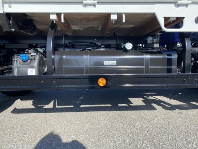 MITSUBISHI CANTER 2026 Image 31