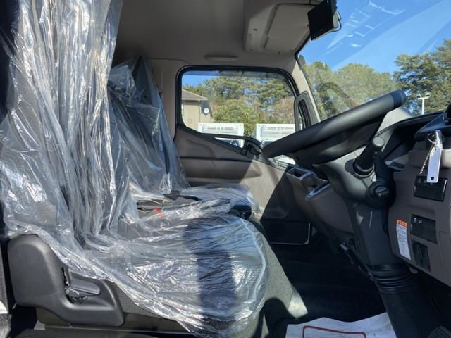 MITSUBISHI CANTER 2026 Image 31