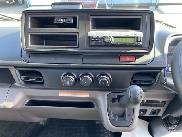 MITSUBISHI CANTER 2026 Image 31