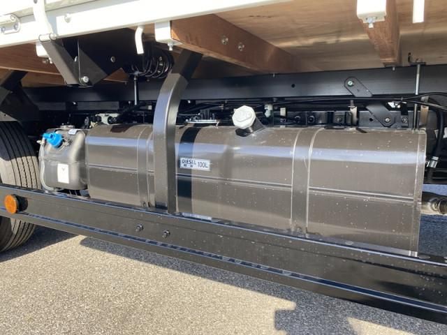 MITSUBISHI CANTER 2026 Image 31