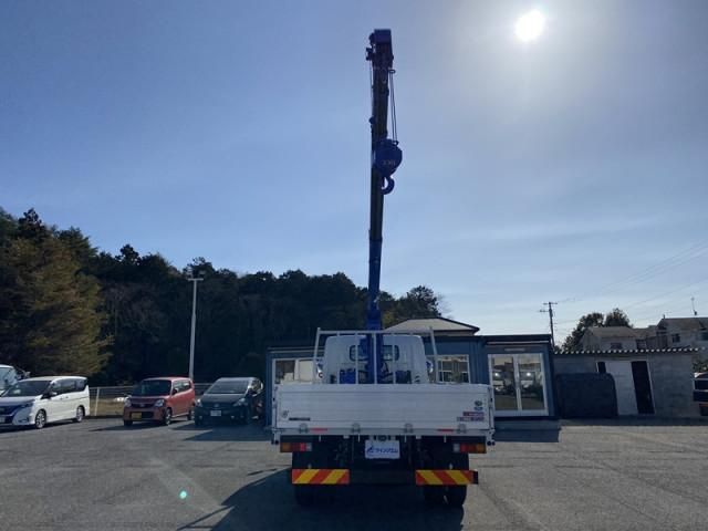 MITSUBISHI CANTER 2026 Image 31