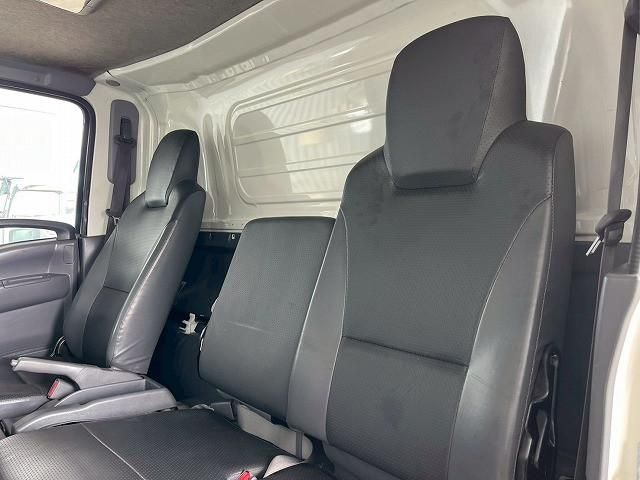 ISUZU ELF 2019 Image 31