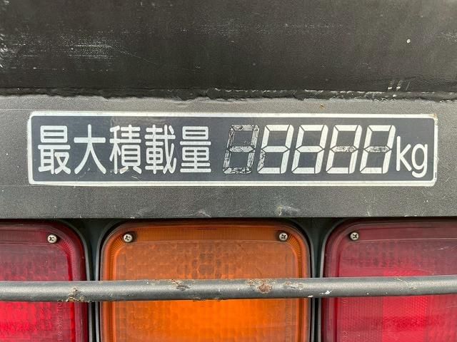 MITSUBISHI FUSOU FIGHTER 2003 Image 31