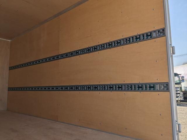 MITSUBISHI CANTER 2024 Image 31