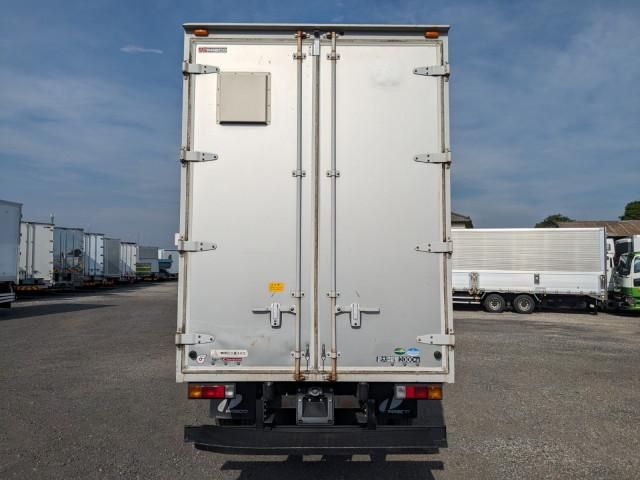 MITSUBISHI CANTER 2018 Image 31