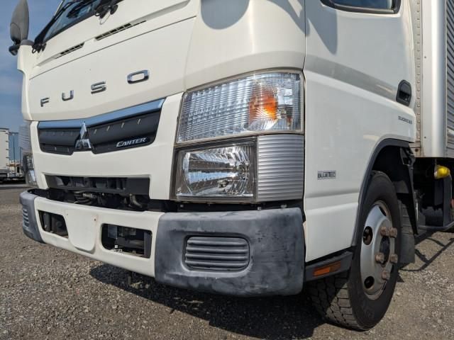 MITSUBISHI CANTER 2018 Image 31