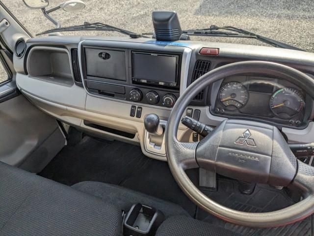 MITSUBISHI CANTER 2018 Image 31