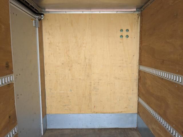 ISUZU ELF 2018 Image 31