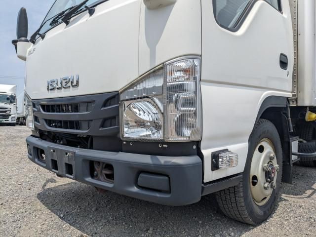 ISUZU ELF 2018 Image 31