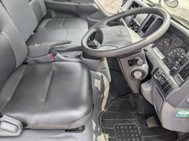 ISUZU ELF 2018 Image 31