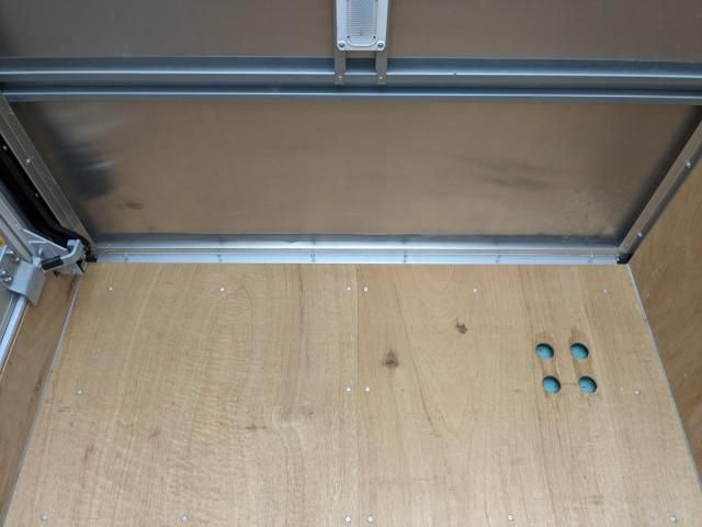 ISUZU ELF 2018 Image 31