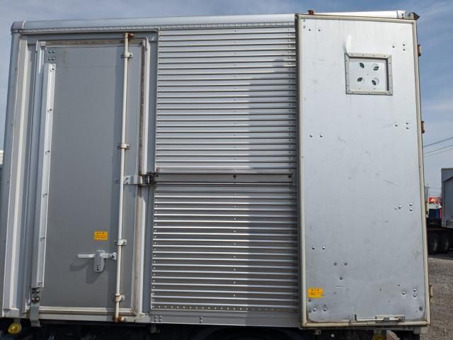 ISUZU ELF 2018 Image 31