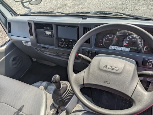ISUZU ELF 2018 Image 31