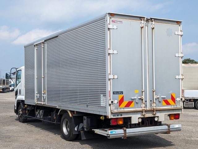 ISUZU FORWARD 2017 Image 31