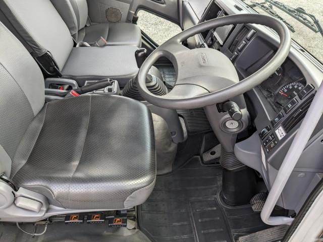 ISUZU FORWARD 2017 Image 31